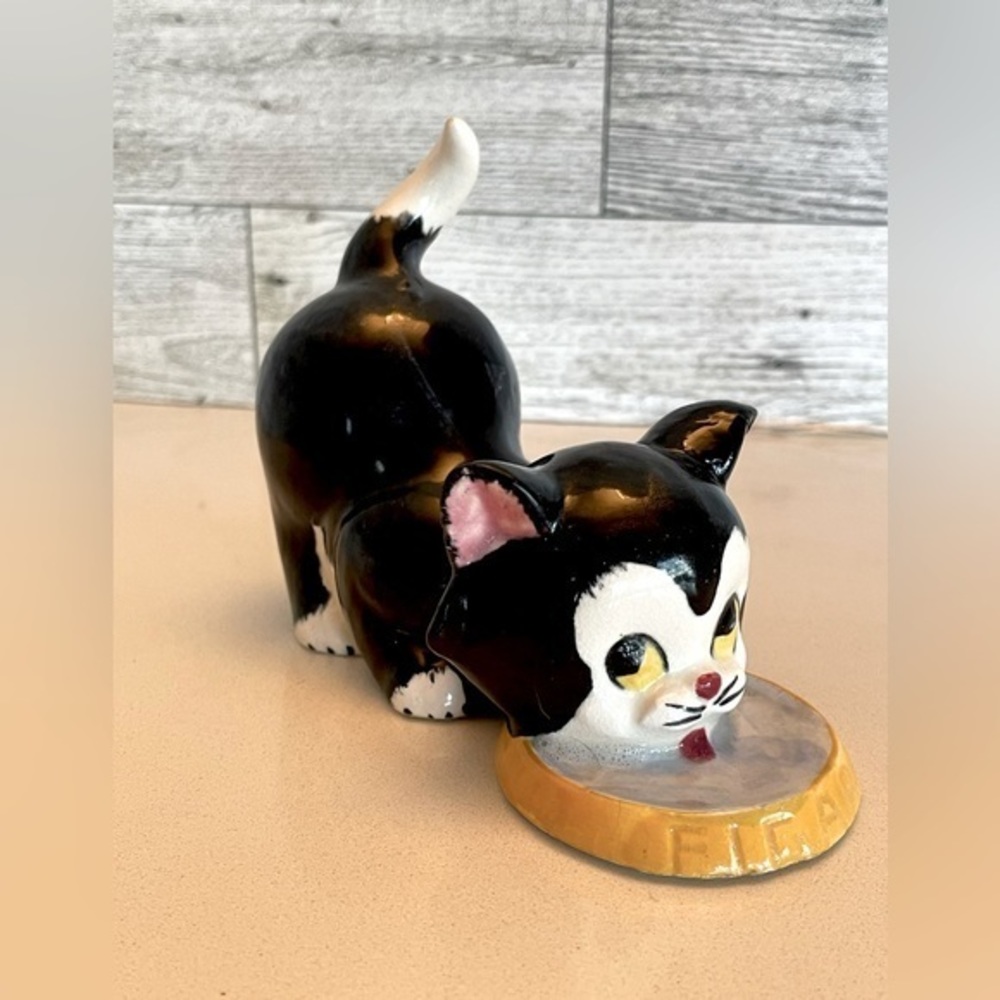 Vintage Brayton Laguna California‎ Pottery Figaro with Milk Bowl Figurine